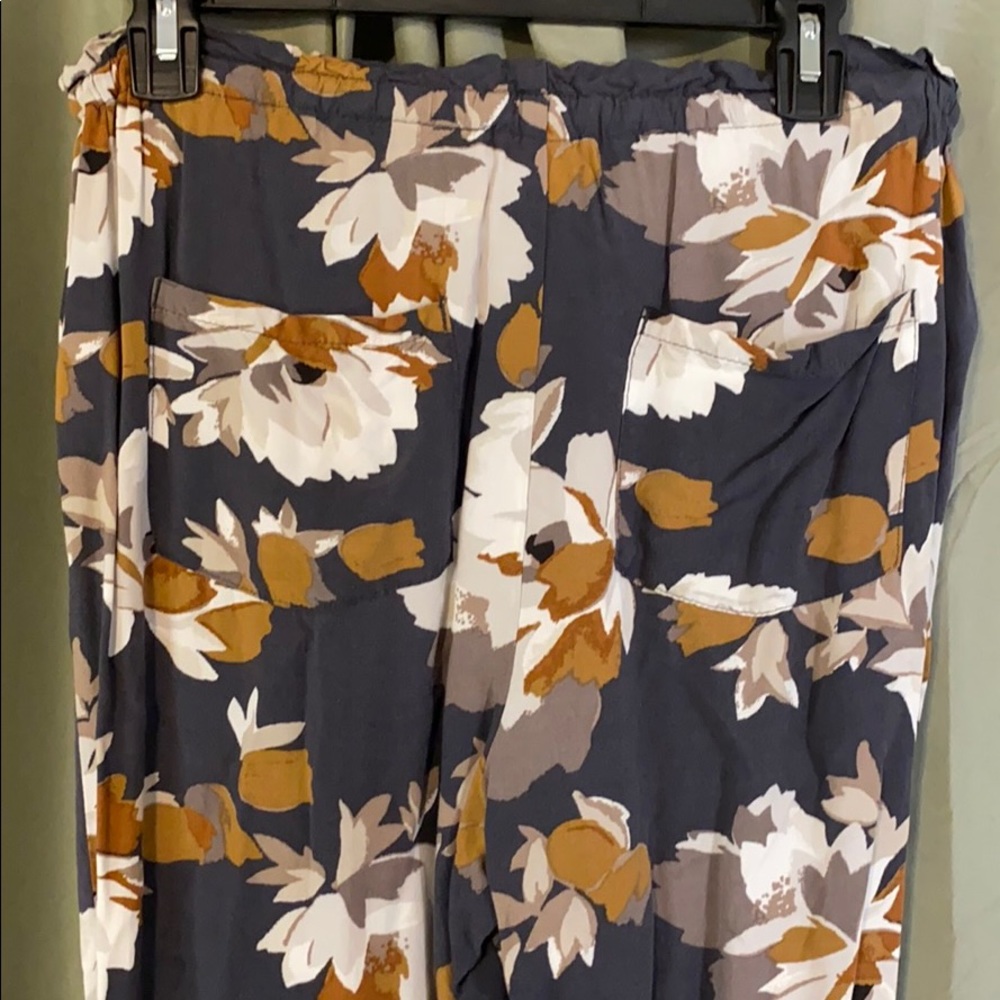 Pants - Picture 3 of 3